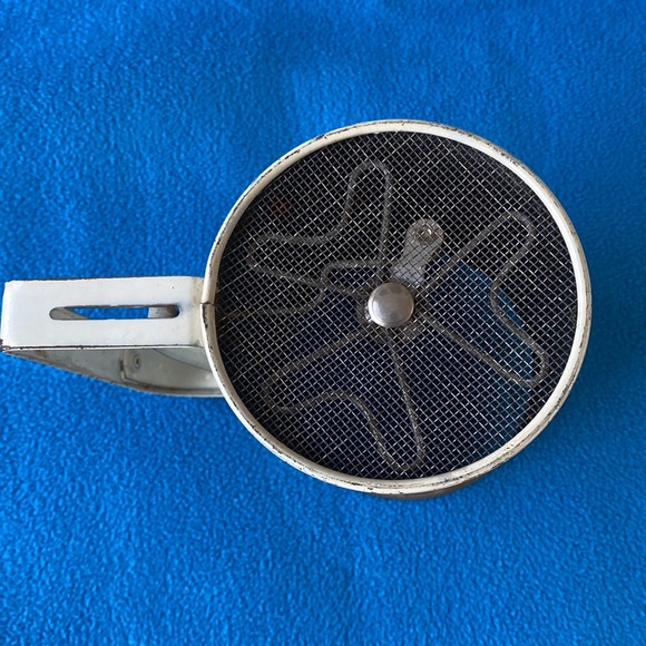 Androck Flour Sifter, Jr Vintage - Picture 5 of 5